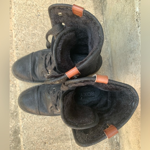 Roxy Bruna Black Lace-Up Boots - Picture 11 of 12